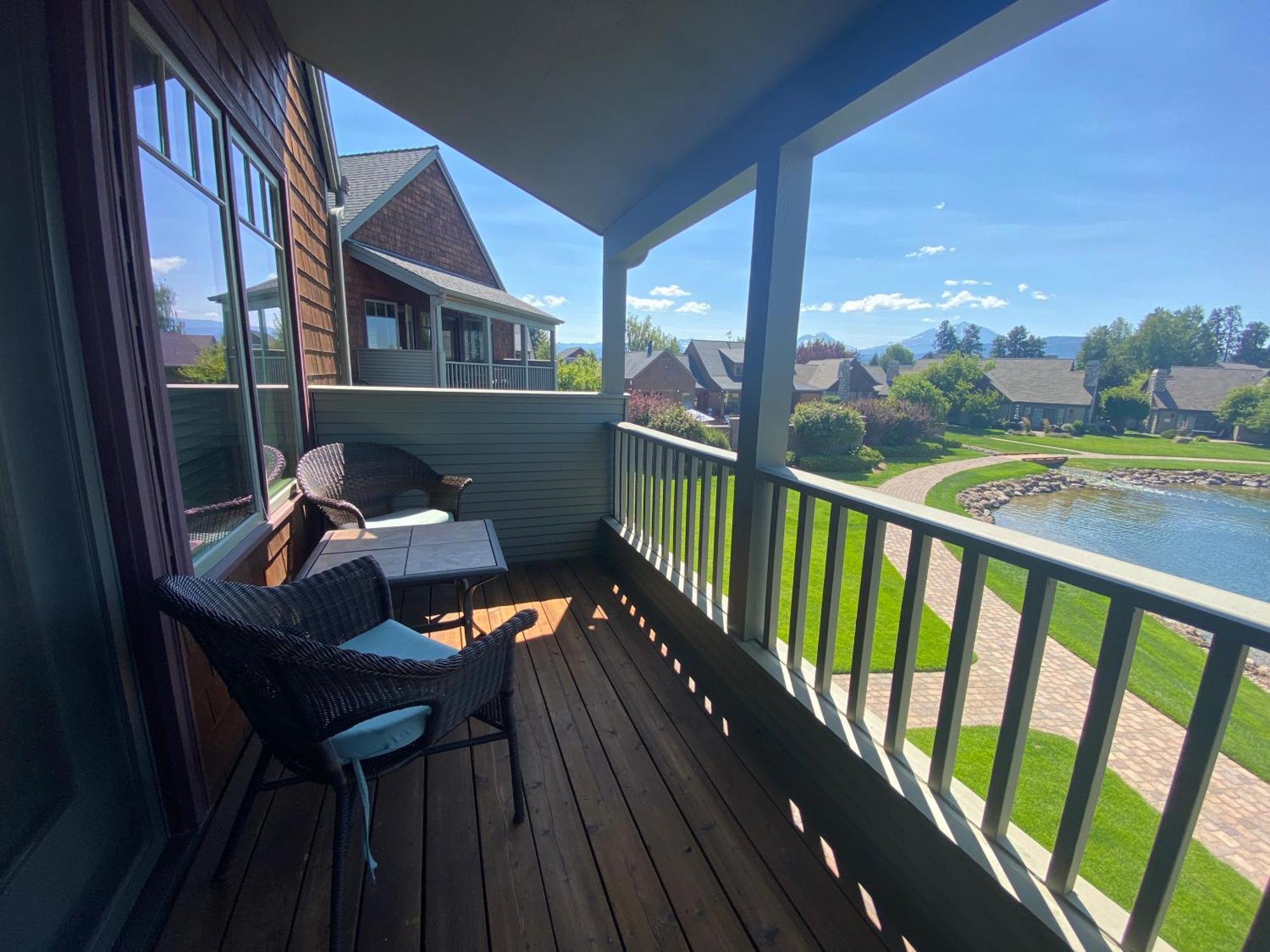 Apartment Riley's Mountain View